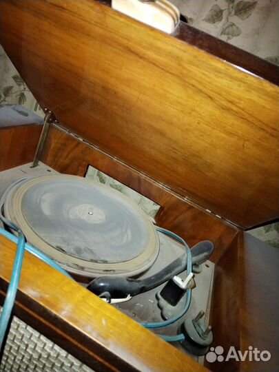 Радиола эстония 2