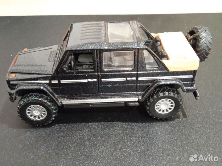 Игрушечная машинка с динамиком