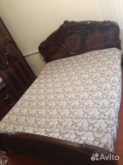 Спальный гарнитур бу