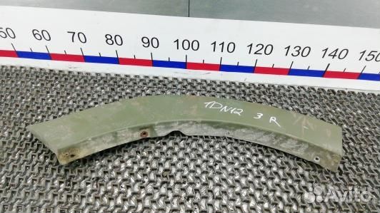 Молдинг крыла заднего правого mitsubishi pajero 4