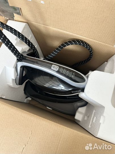 Утюг с парогенератором новый