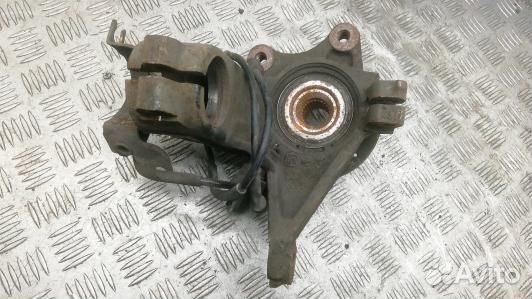 Ступица передняя левая citroen xsara (2BL09K901)