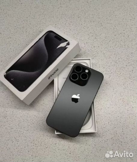 iPhone 15 Pro, 256 ГБ