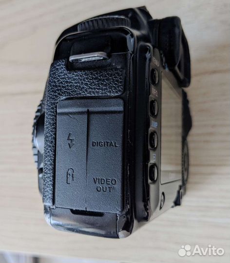 Зеркальный фотоаппарат Canon 5d (classic)