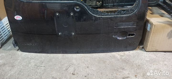 Дверь багажника chevrolet niva bertone