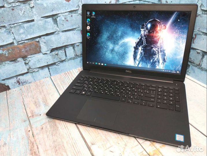 Ноутбук Dell на i3-8145U/ RAM 8/ SSD 256 в идеале