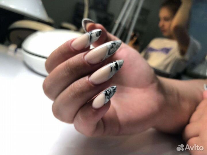 Педикюр, маникюр