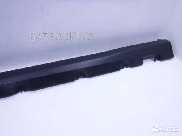 Накладка на правый порог