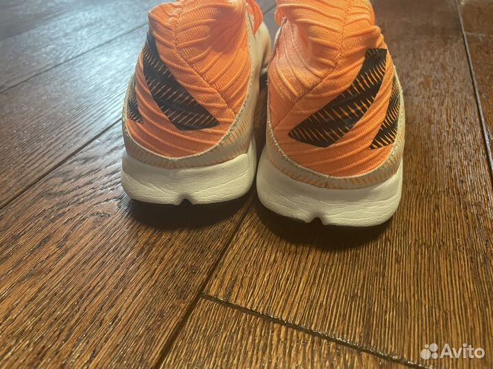 Футбольные бутсы