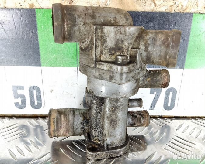 Корпус термостата Vaz 2110