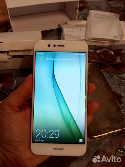 Смартфон Huawei Nova2