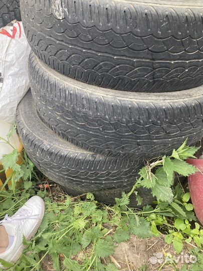 Yokohama BluEarth AE01B 9/65 R17