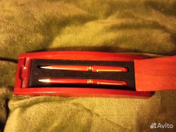 Подарочный набор ручек