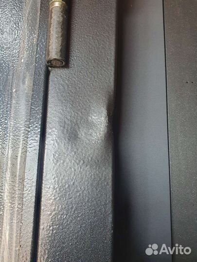 Дверь входная с зеркалом