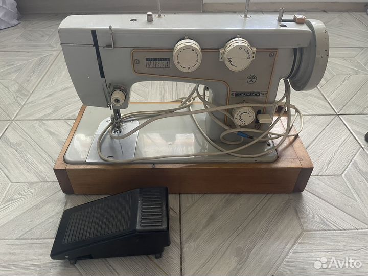 Машинка швейная