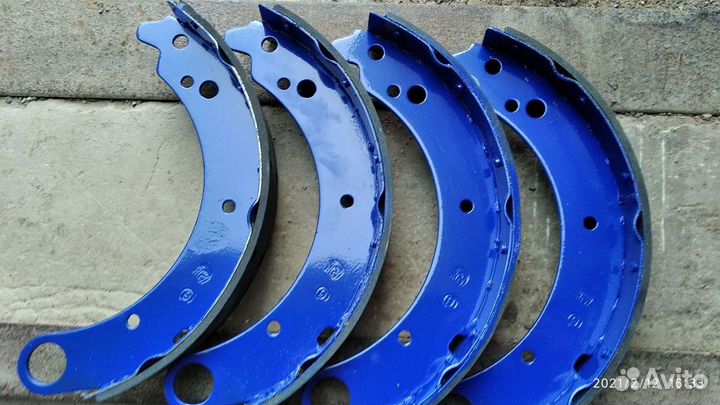 Колодки барабанного тормоза УАЗ 469