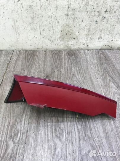 Фонарь задний правый Ford Focus 1 хетчбэк 5-ти дв