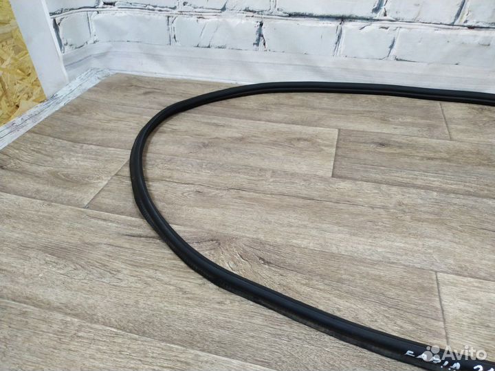 Уплотнитель крышки (двери) багажника Fabia Фабия 2