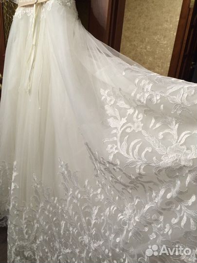 Платье свадебное