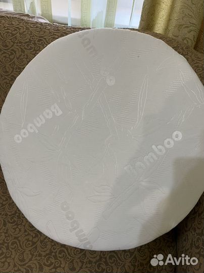 Продам матрас на круглую кроватку