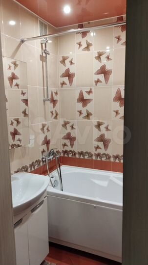 2-к. квартира, 66 м², 2/10 эт.