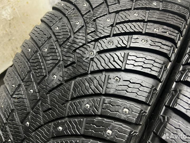 Pirelli Scorpion Ice Zero 2 275/45 R21