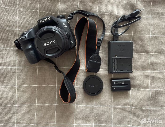 Зеркальный фотоаппарат Sony a68 + объектив