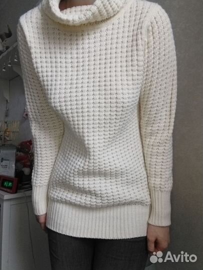 Свитер женский белый