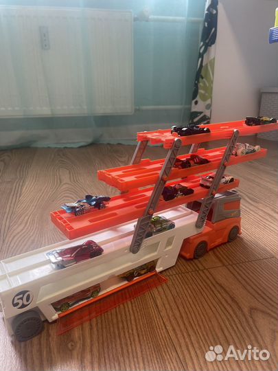 Hot wheels автовоз 50 машинок