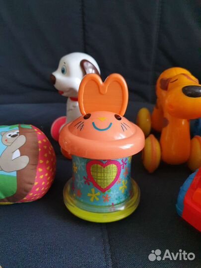 Развивающие игрушки для малышей пакетом