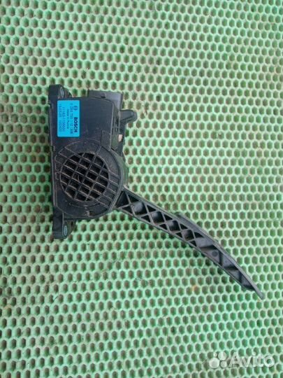 Педаль газа LADA Granta