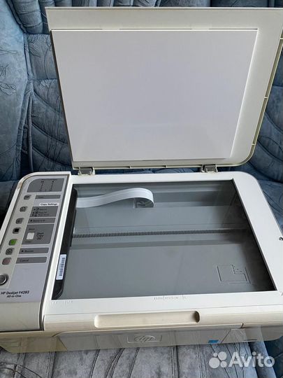 Цветной струйный принтер HP deskjet 2320