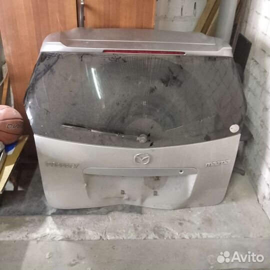 Задняя дверь Mazda Premacy CP8W