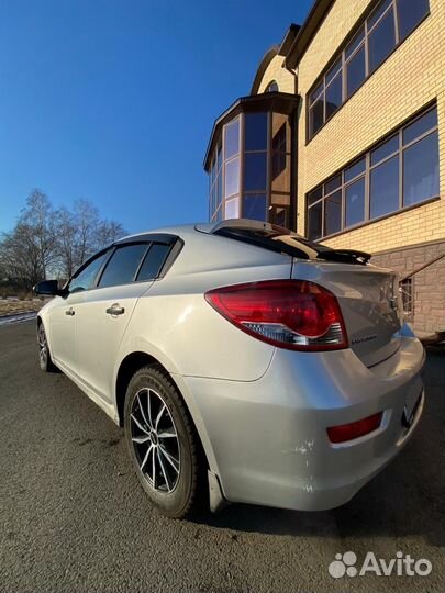 Chevrolet Cruze 1.6 МТ, 2012, 285 000 км