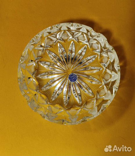 Хрустальная пепельница