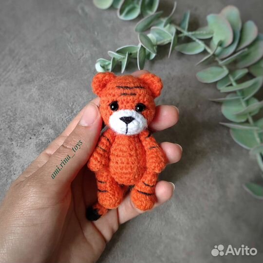 Брелок на ключи. Брелки на заказ. Дракон,зайчик