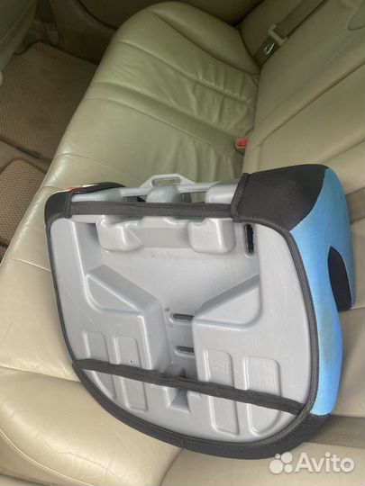 Детское кресло бустер