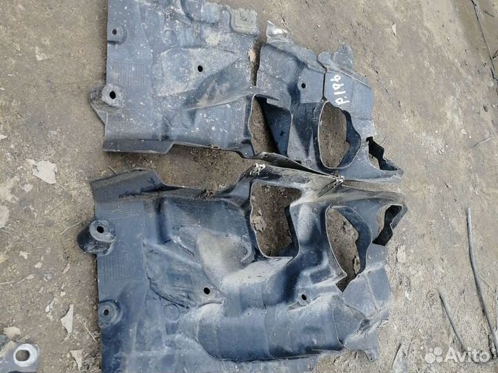 Пыльник рулевой рейки левый правый бмв ф10 BMW f10