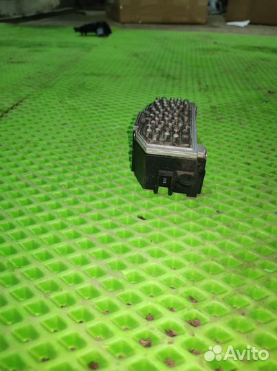 Резистор отопителя Skoda Oktavia