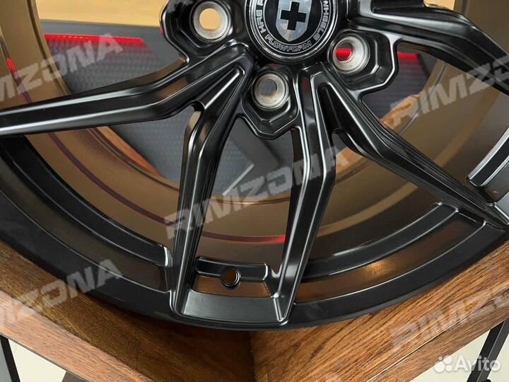 Литой диск HRE R18 5x112