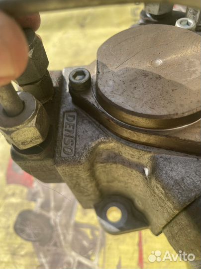 Топливный насос (тнвд) Toyota LC200