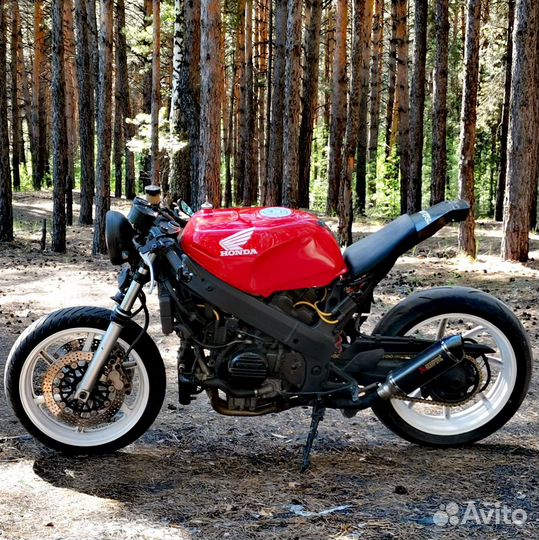 Honda VFR 400 NC30