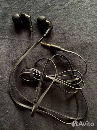 Наушники новые