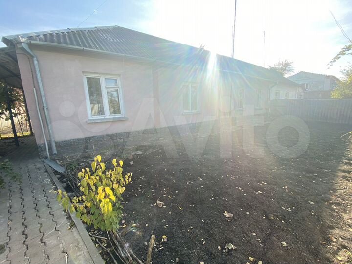 Дом 53 м² на участке 10 сот.