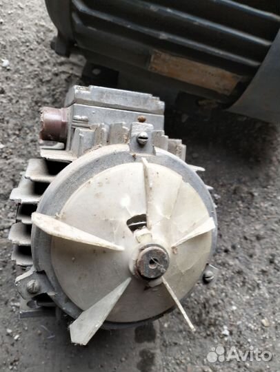 Электродвигатель 220/380 2.2 квт СССР