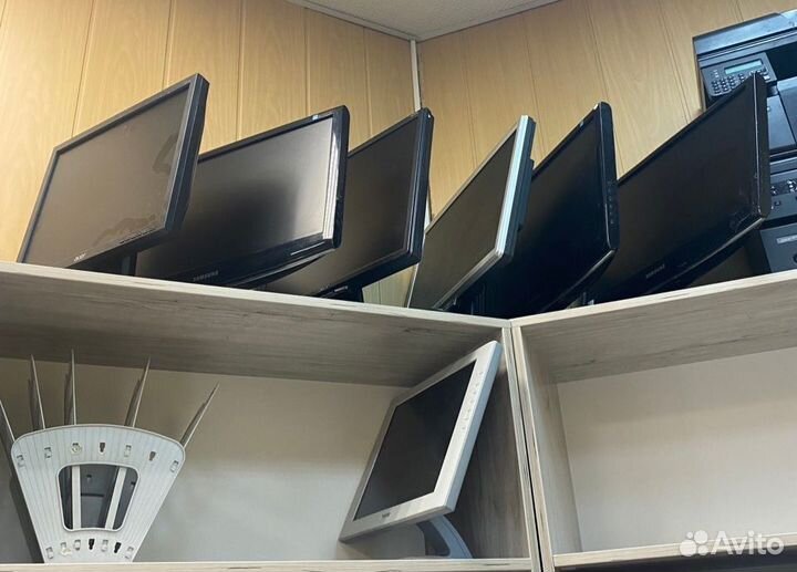 Мониторы для компьютера в ассортименте