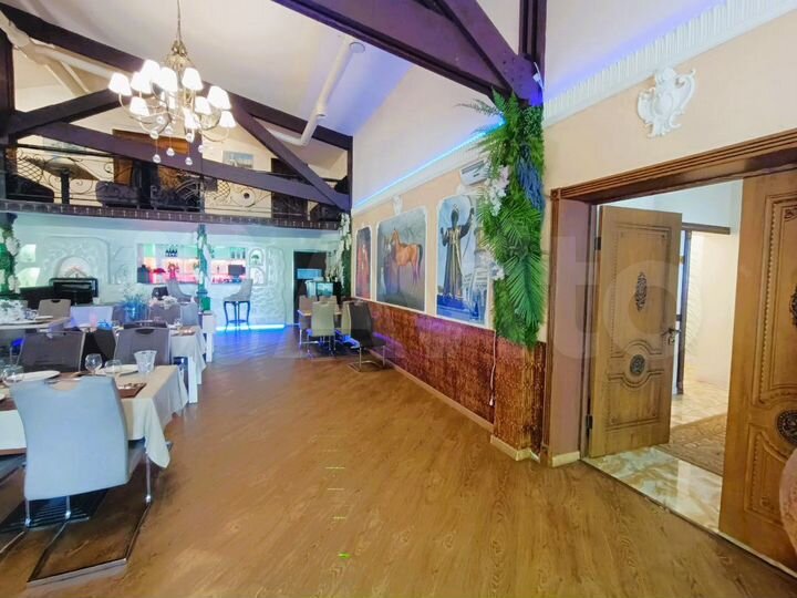 Ресторан кафе пицца магазин трафик 500 м²