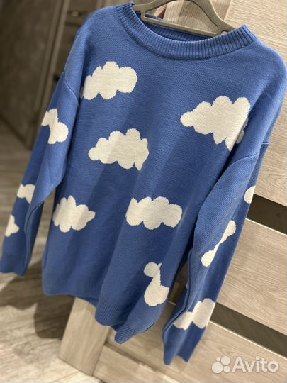 Свитер женский