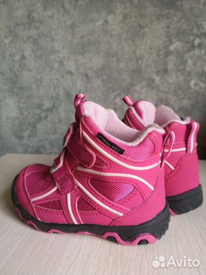 Ботинки демисезонные для девочки 23 размер