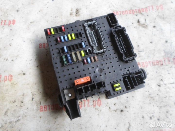 Блок предохранителей салонный Volvo S60 2000-2009